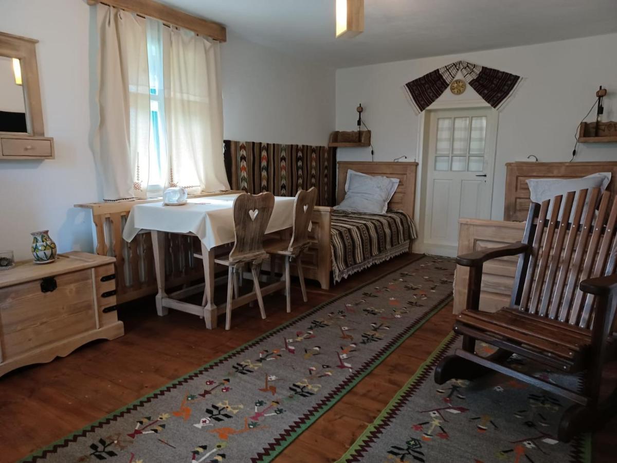 Pensiunea Agroturistica Casa Jucan Poieni Buitenkant foto